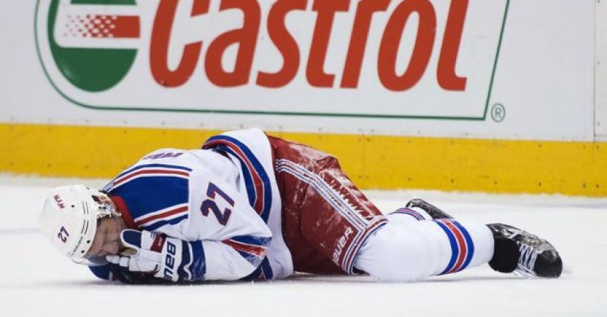 1455898101_rangers-maple-leafs-hockey.jpg