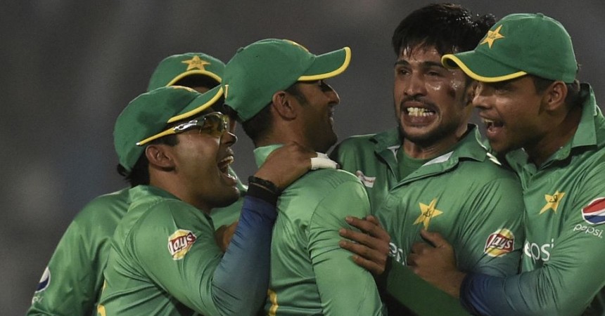 1456615652_dm_160227_COM_CRICK_PC_FEB27_INDVPAK_WAQAR_PRESSER.jpg