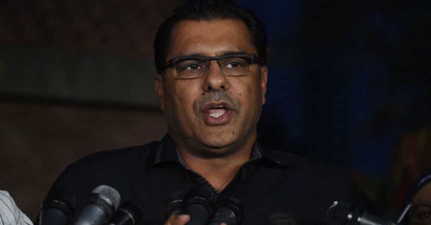 1459876393_dm_160405_INET_waqar_younis_PCB_scapegoat.jpg
