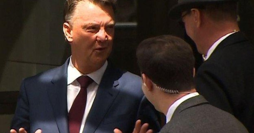 89764379_louis_van_gaal_hotel_bbc.jpg