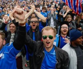 90340652_iceland_fans1_ap.jpg